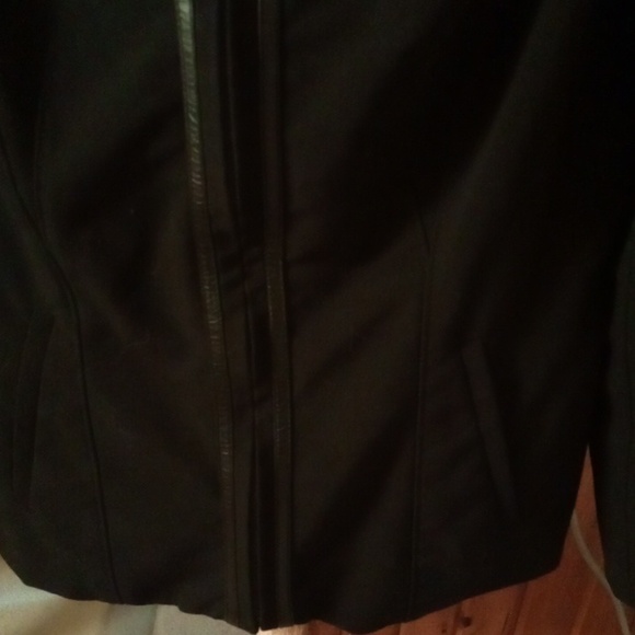Jacket - Picture 7 of 9